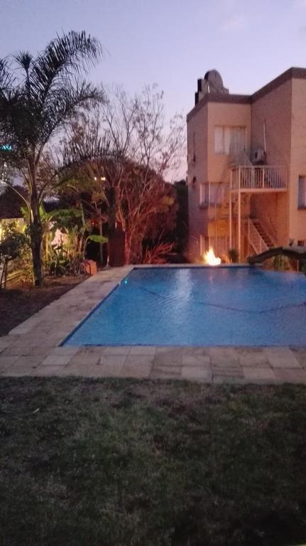 Villa Via Hotel Midrand Exteriér fotografie